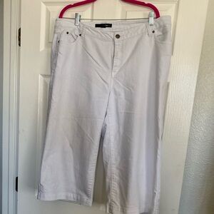 Ladies denim 24/7 denim capris